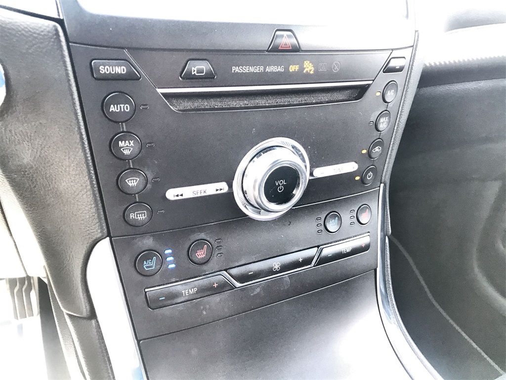 2019 Ford Edge ST photo 19