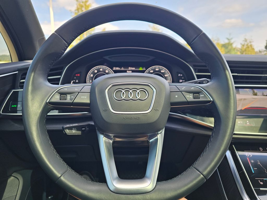 2022 Audi Q7 55 Prestige photo 25