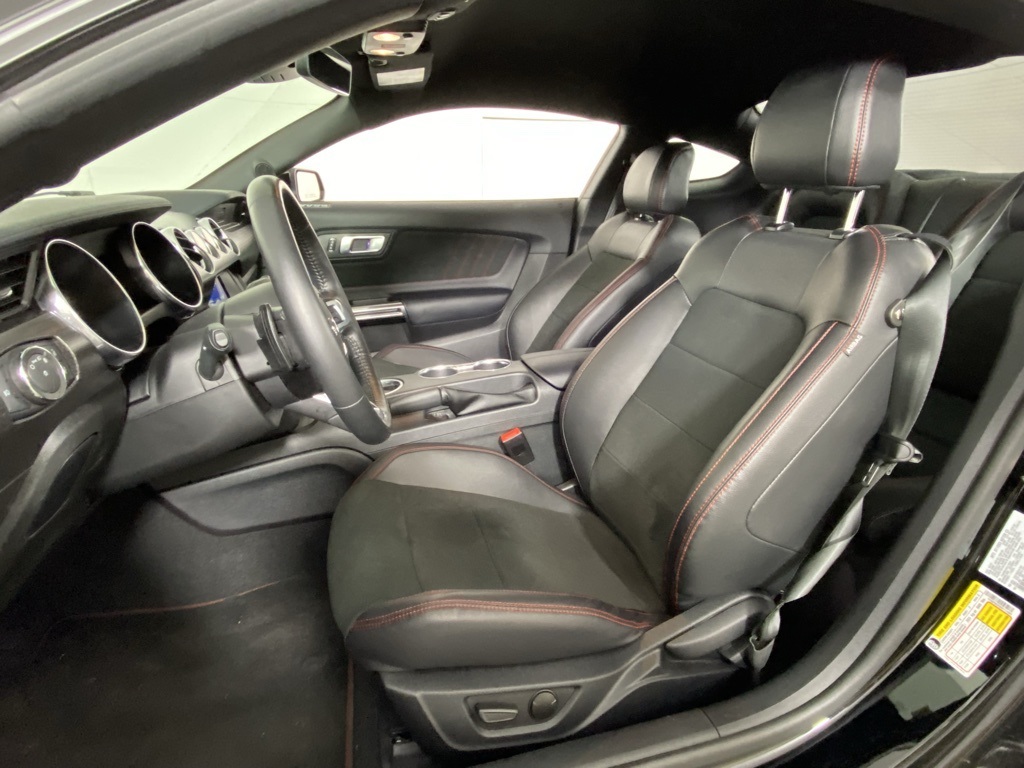 2022 Ford Mustang GT Premium photo 2