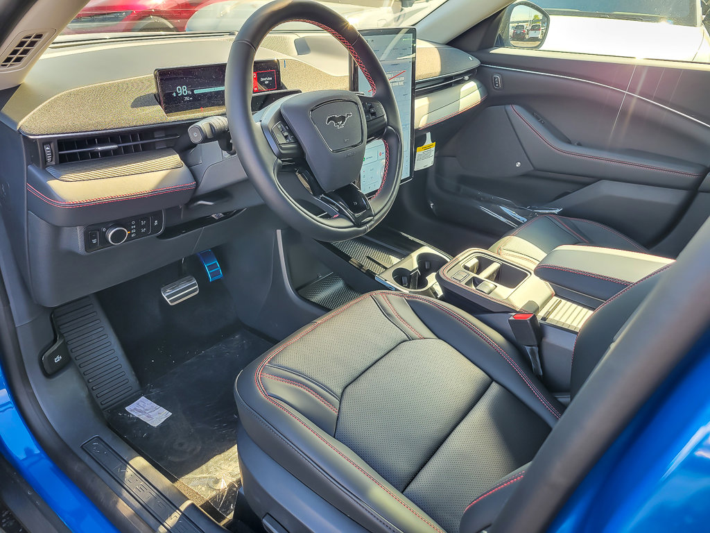 2025 FORD MUSTANG MACH-E - Image 9