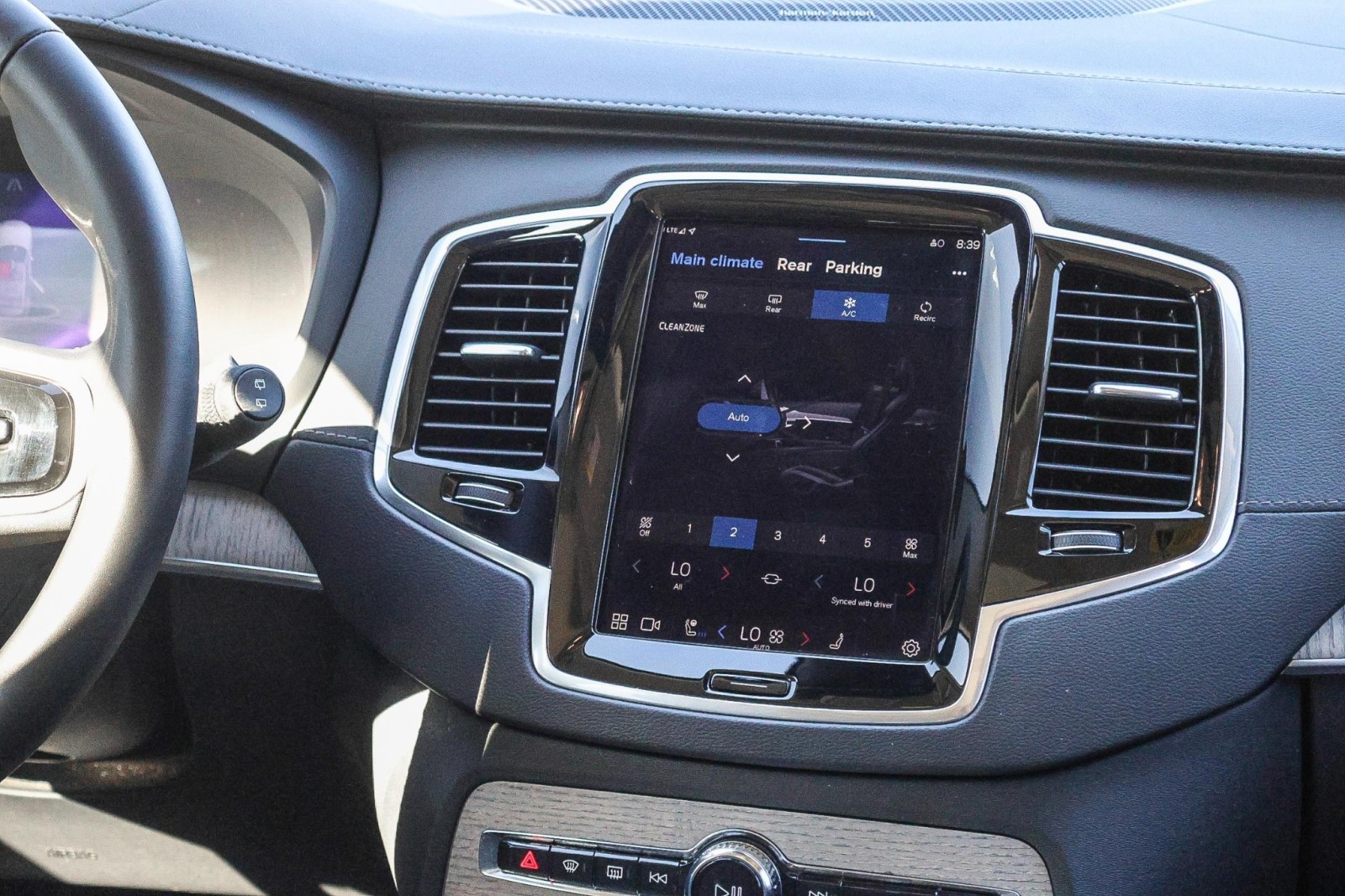 2024 Volvo XC90 Recharge Ultimate photo 16