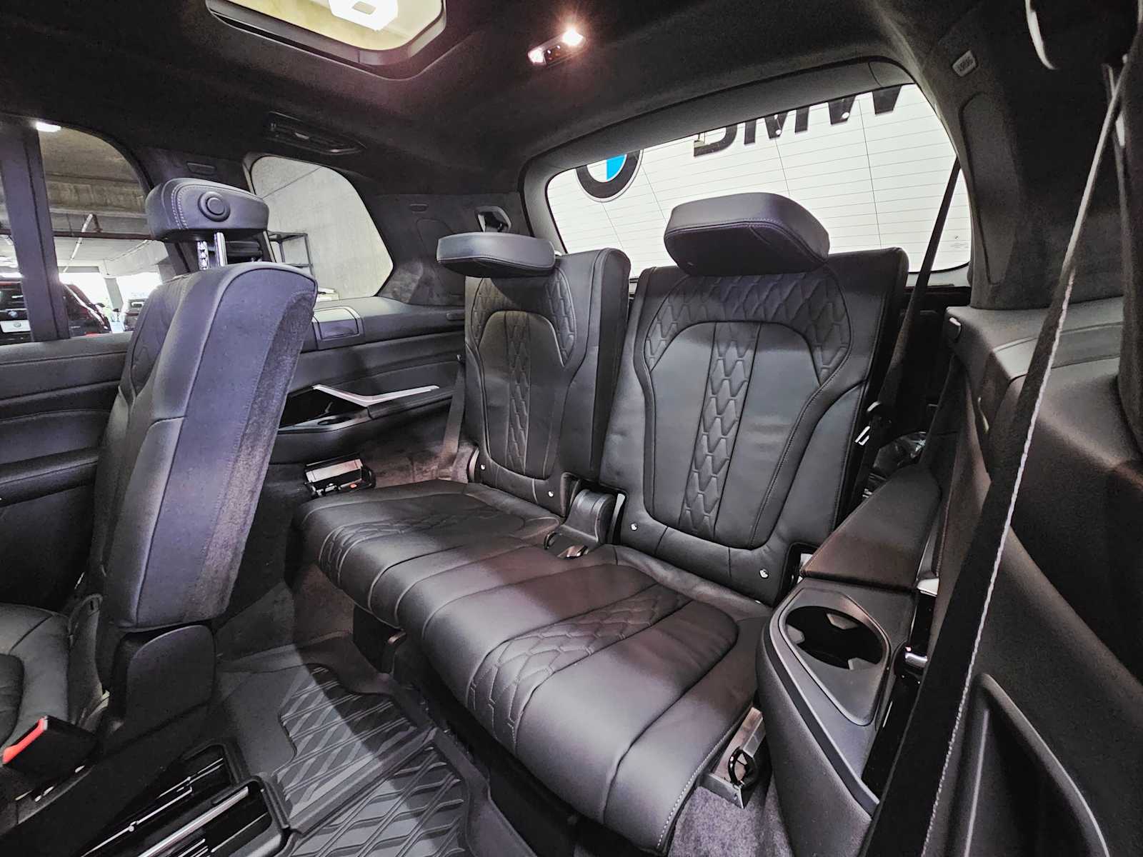 2026 Bmw X7 M60i photo 25