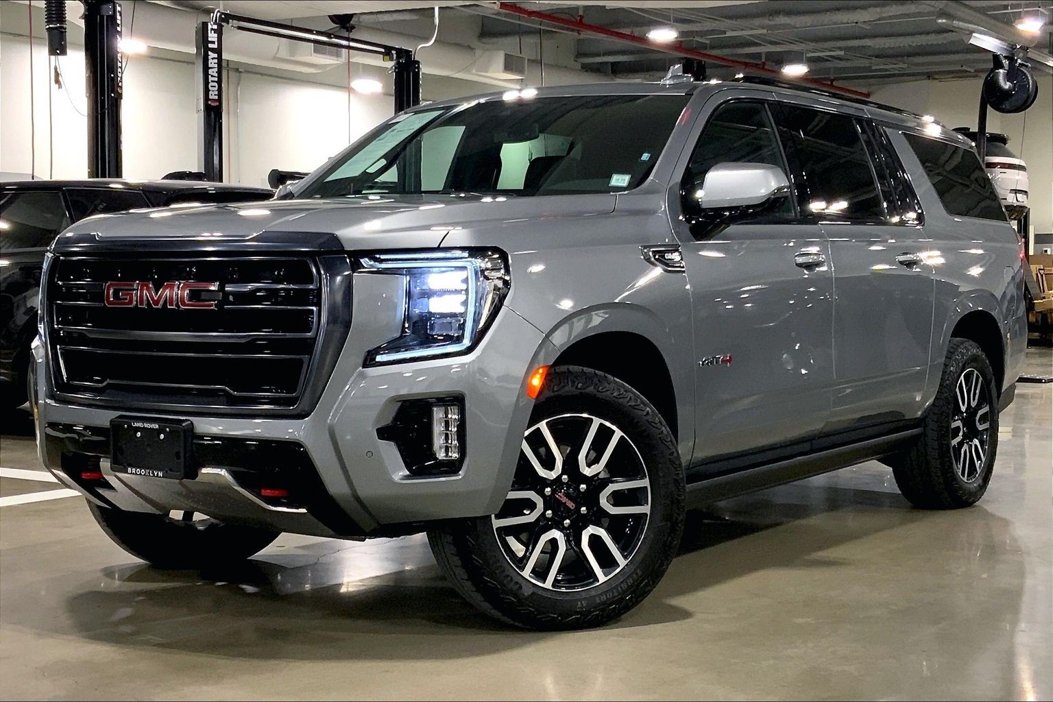 2023 GMC Yukon XL AT4's photo