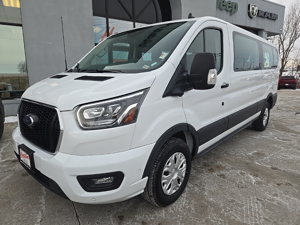 Used 2023 Ford Transit Passenger Van XLT with VIN 1FBAX2Y80PKA49367 for sale in Kansas City