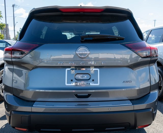 2026 Nissan Rogue SV photo 4