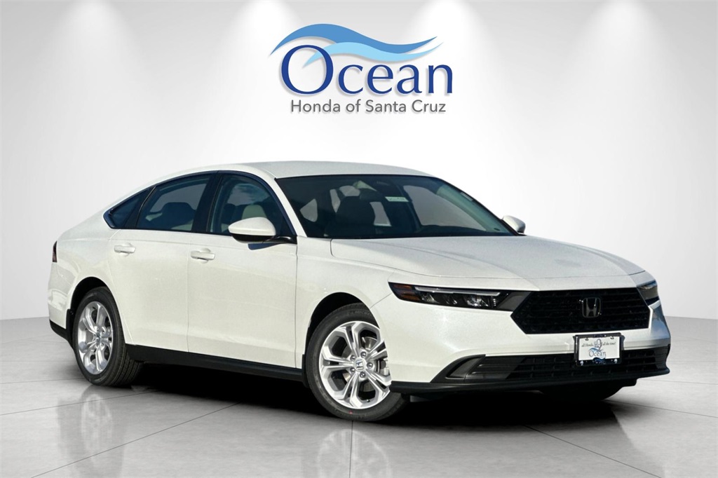 2025 Honda Accord LX photo 2