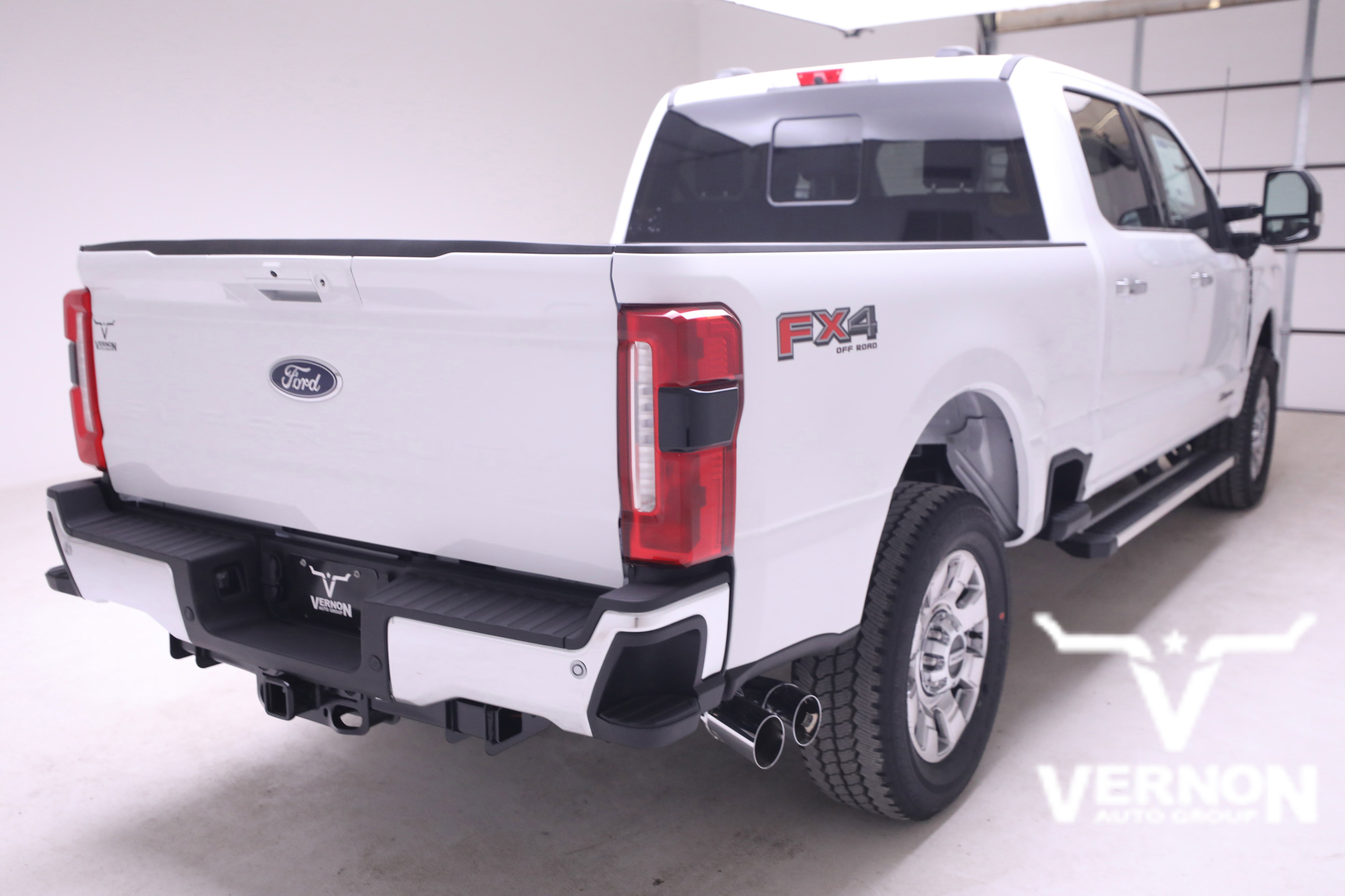 2026 Ford F-250 Lariat photo 4