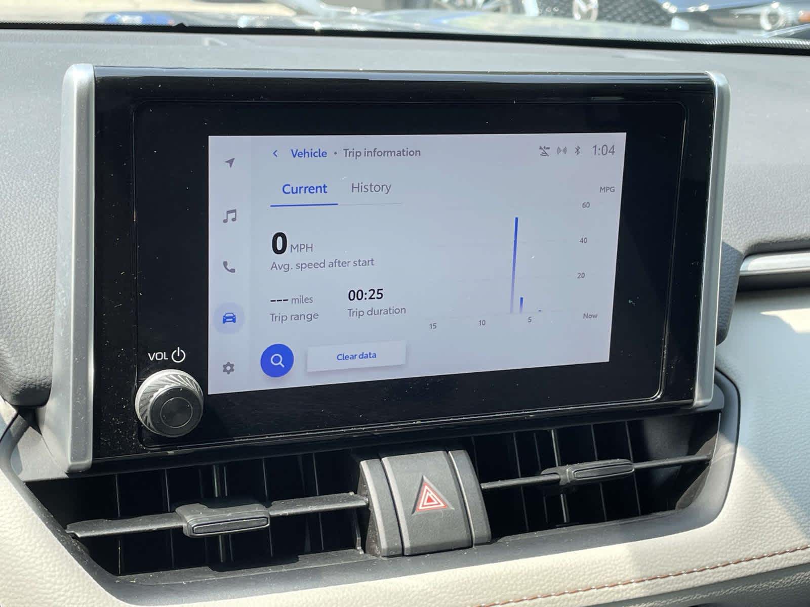 2024 Toyota RAV4 Hybrid XLE photo 17