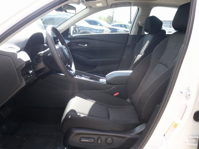 2025 Honda Accord 1.5T SE photo 6