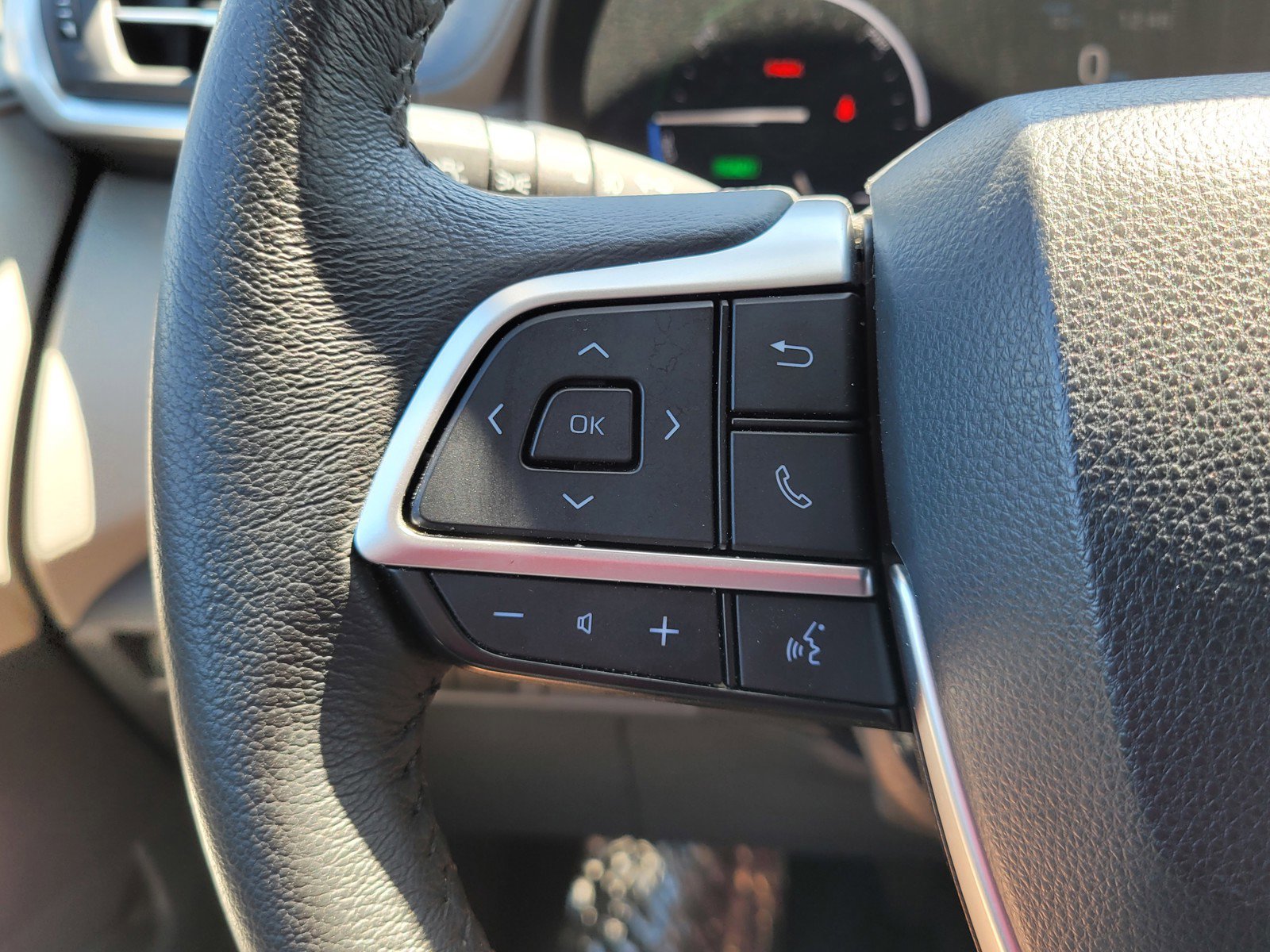 2023 Toyota Sienna XLE photo 22