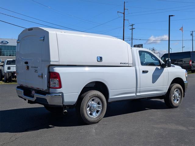 2023 Ram 2500 Tradesman photo 3