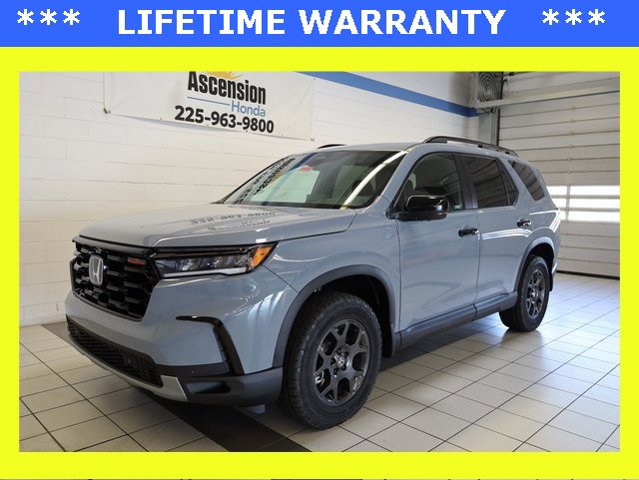 2025 Honda Pilot TrailSport's photo