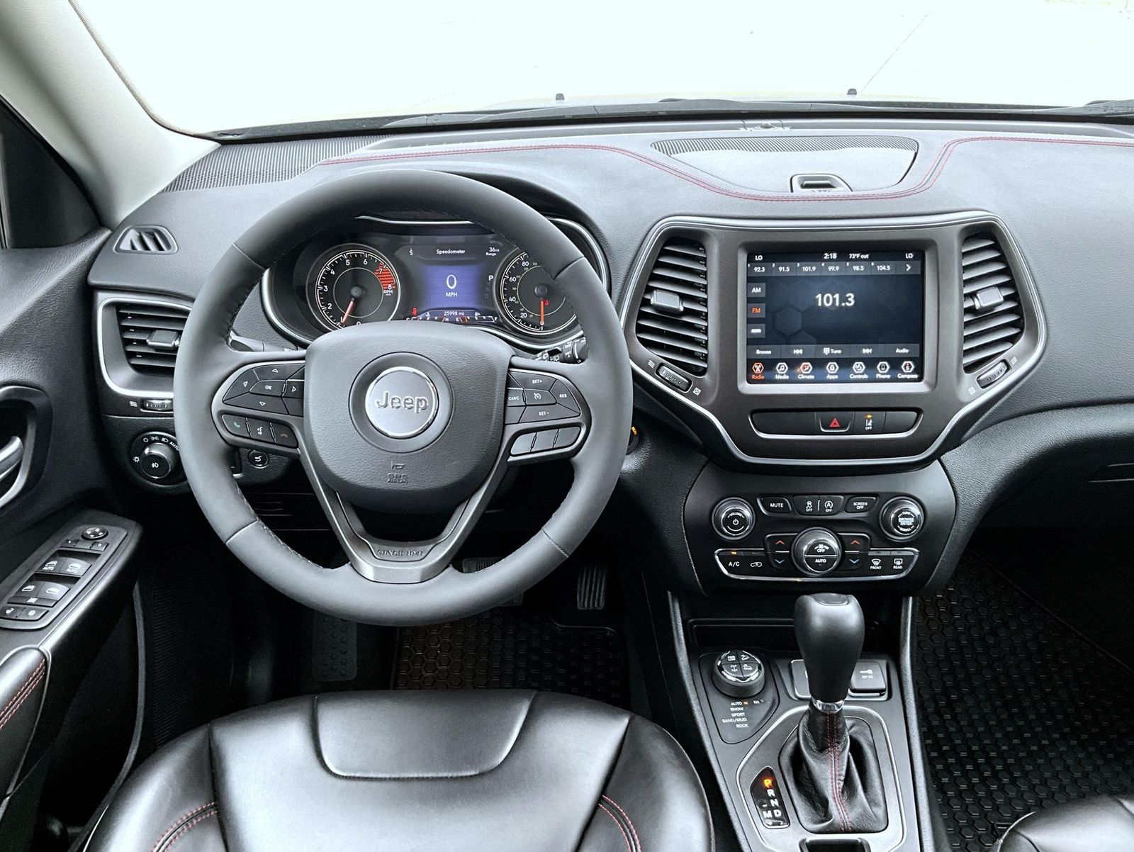 2022 Jeep Cherokee Trailhawk photo 11