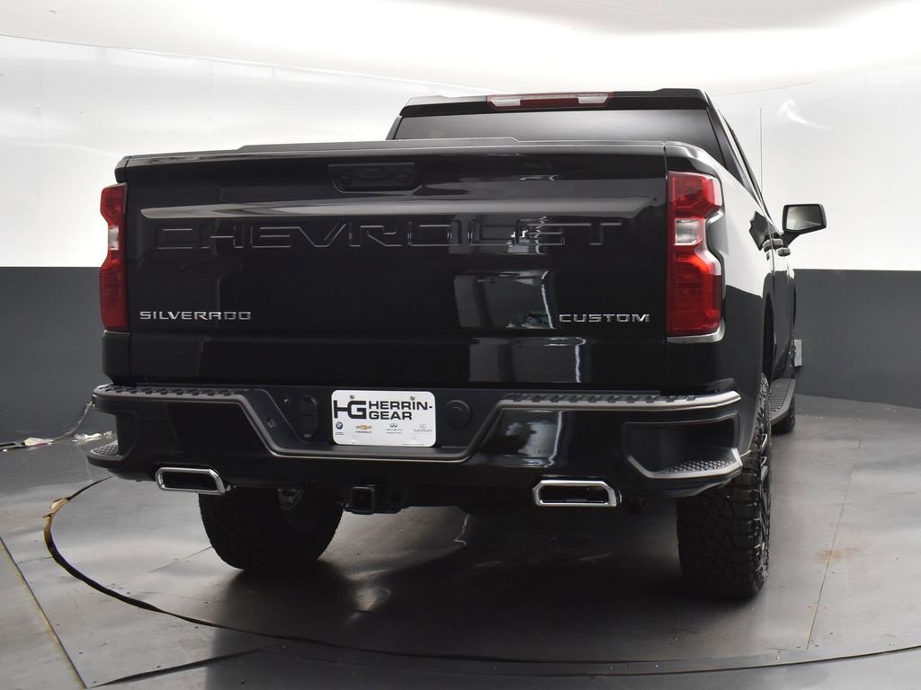 2026 Chevrolet Silverado 1500 Custom Trail Boss photo 2