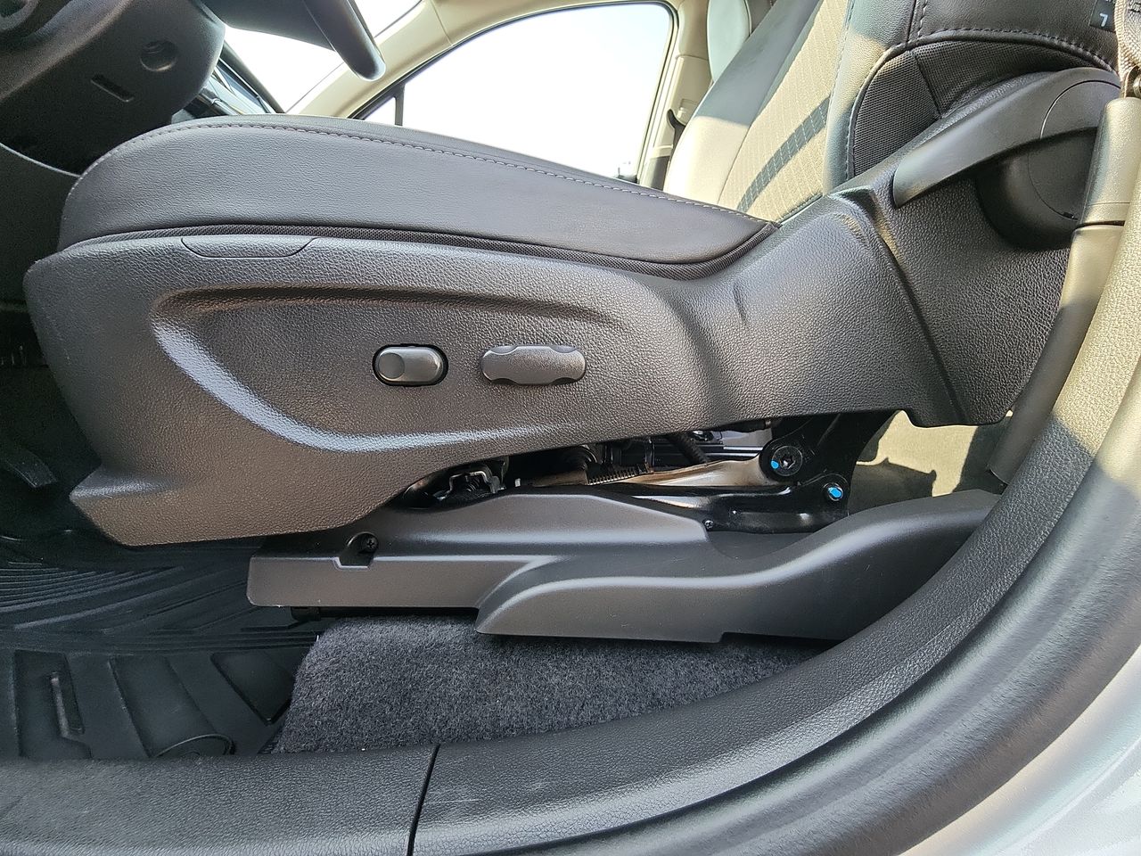 2022 Buick Encore Preferred photo 12