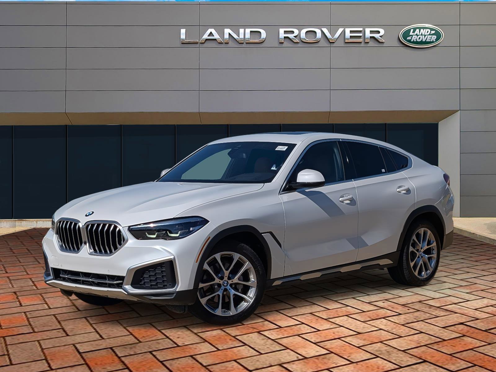 2023 BMW X6 40i's photo