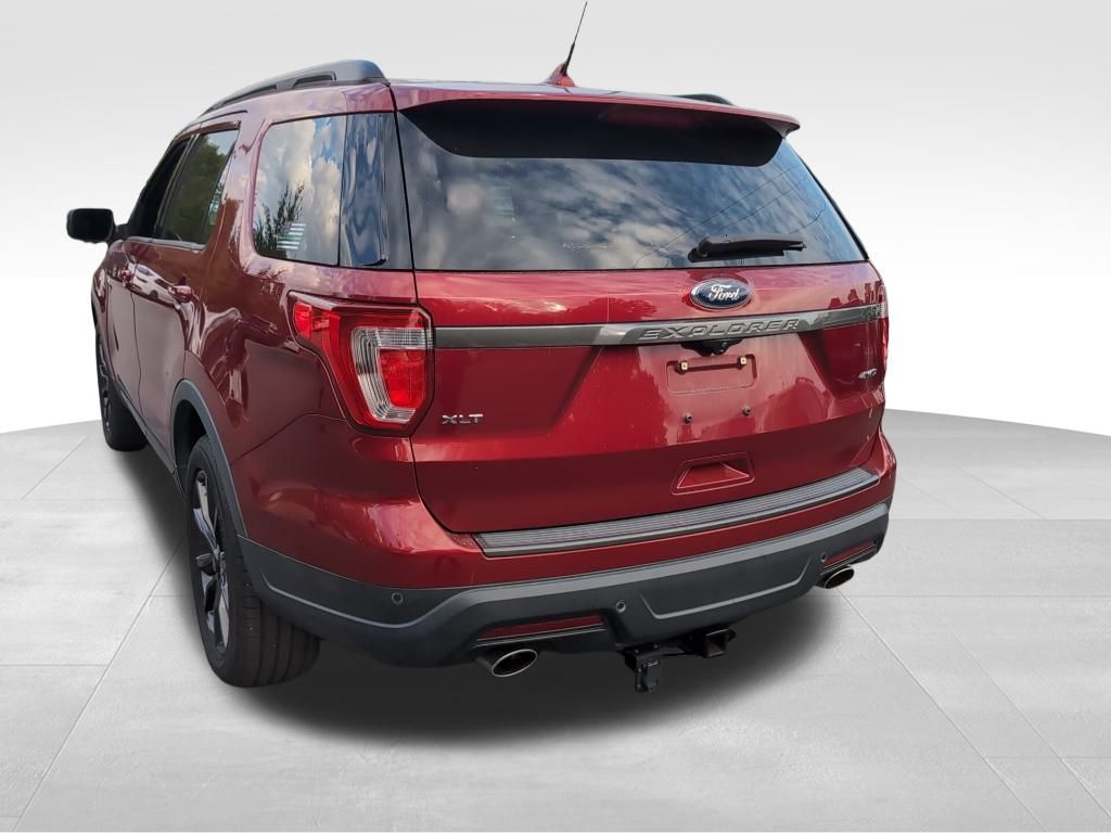 2019 Ford Explorer XLT photo 5
