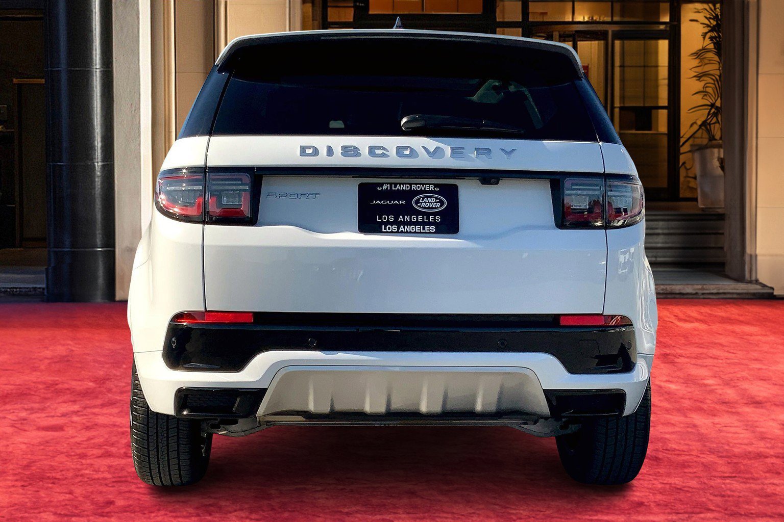 2024 Land Rover Discovery Sport S photo 3