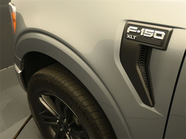 2022 Ford F-150 XLT photo 7