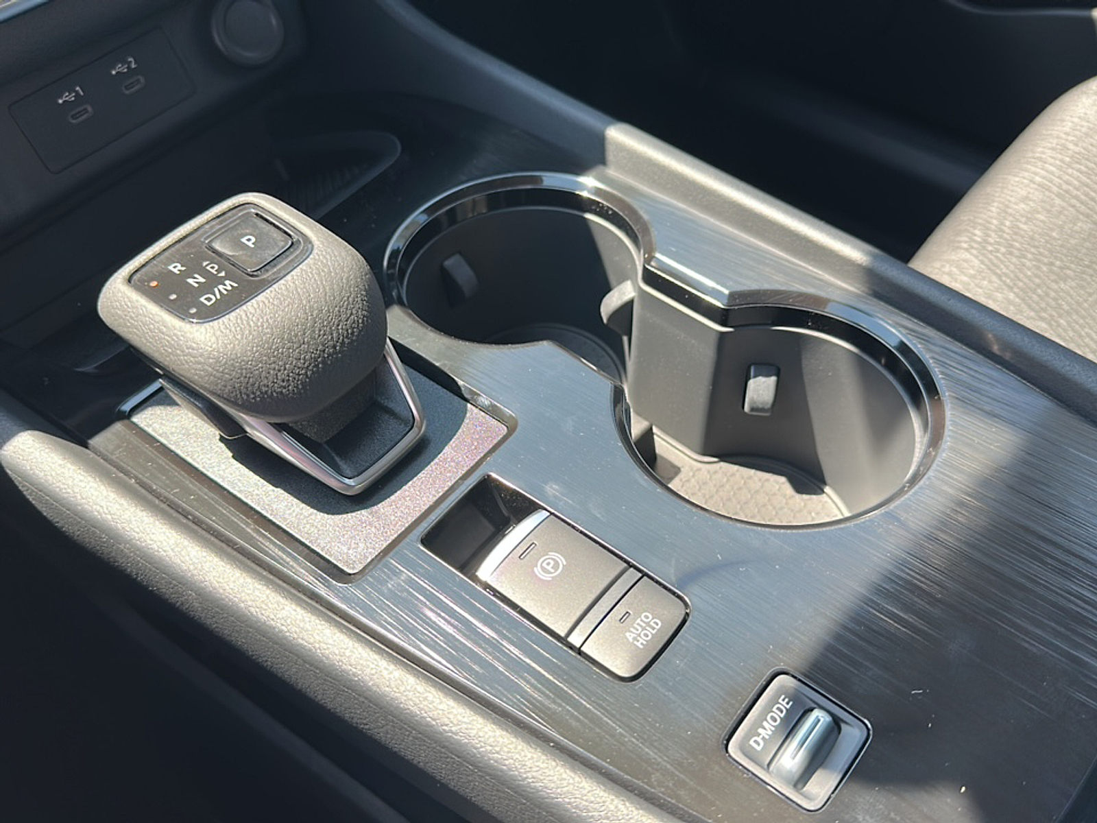 2026 Nissan Rogue SV photo 2