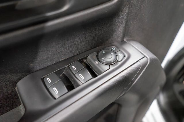 2019 Chevrolet Silverado 1500 Custom photo 11