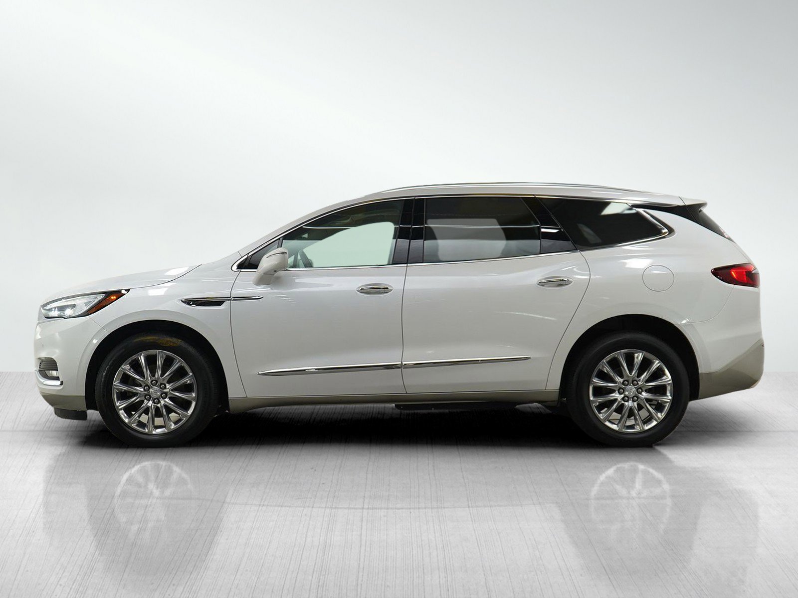 2018 Buick Enclave Premium photo 2