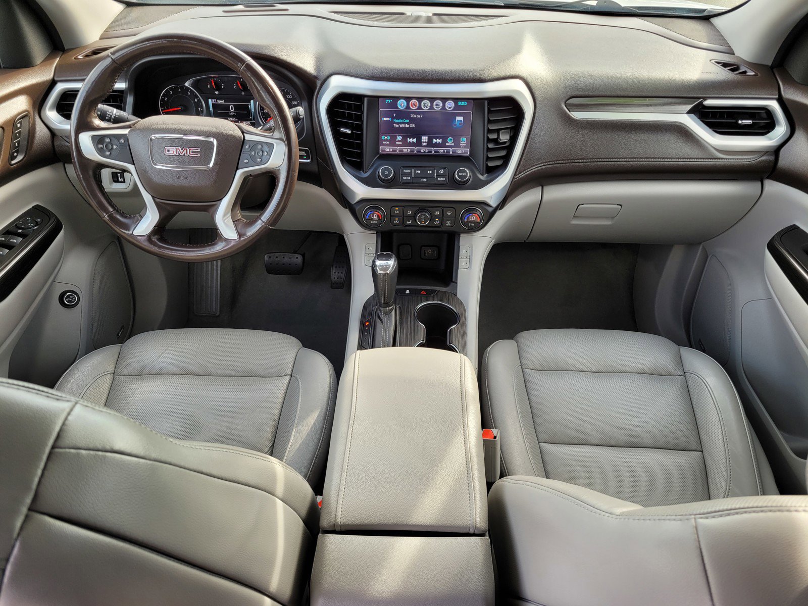 2019 Gmc Acadia SLT photo 12