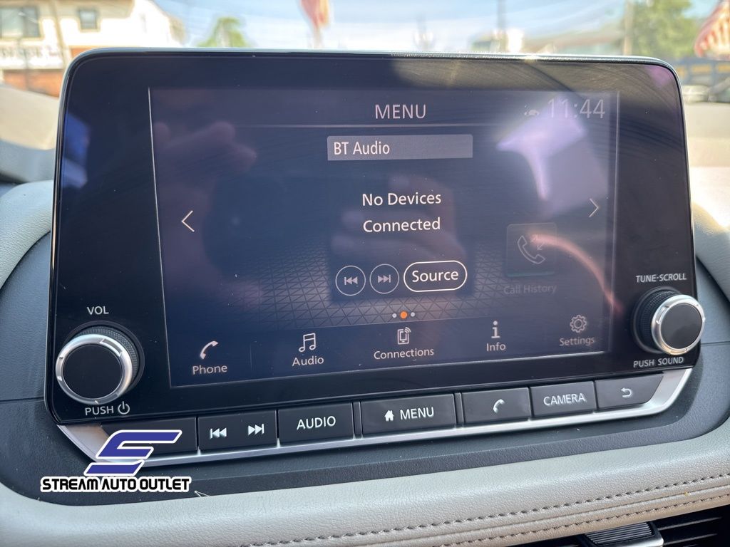2024 Nissan Rogue SV photo 17