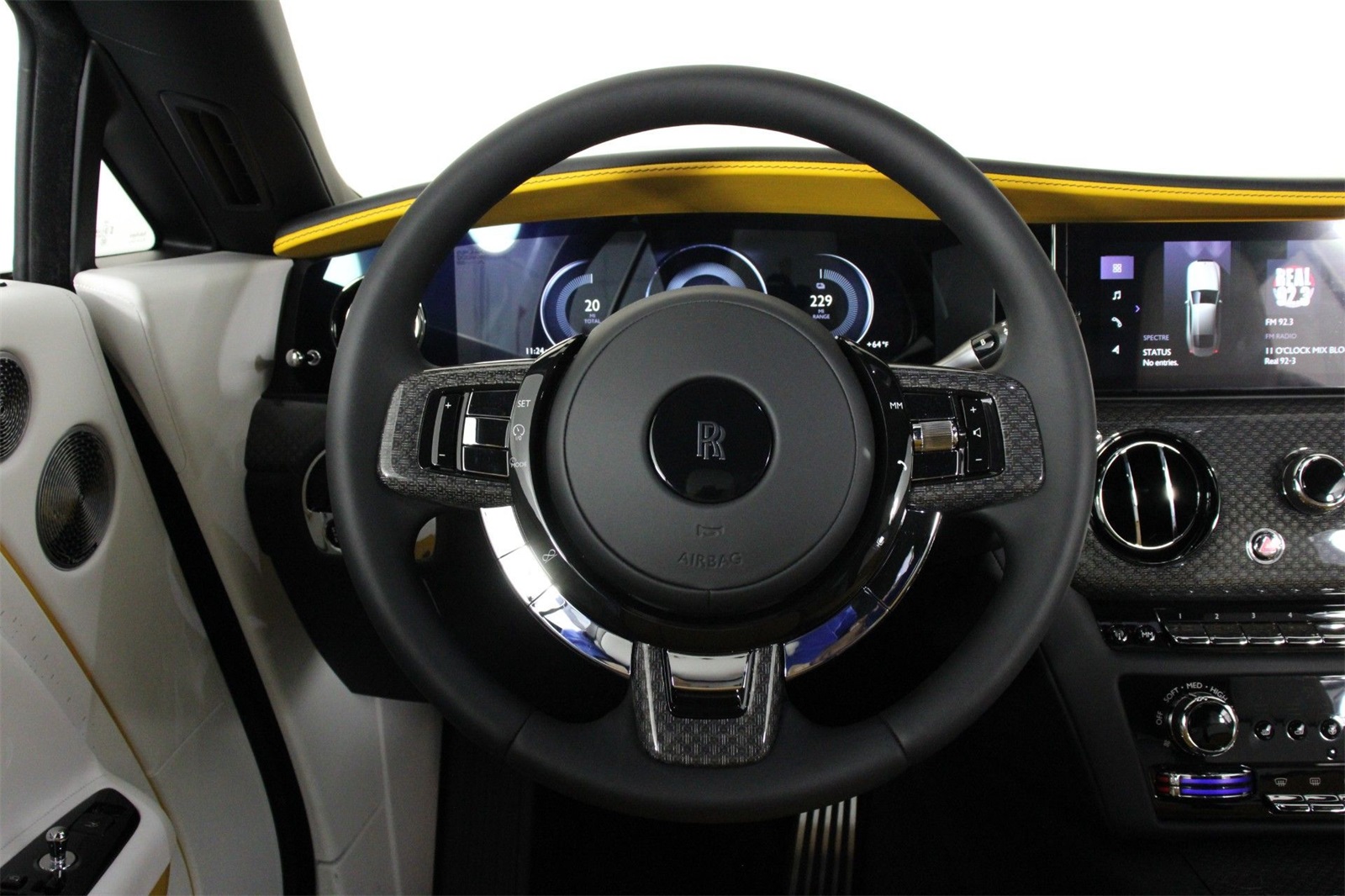 2025 Rolls Royce Spectre photo 6