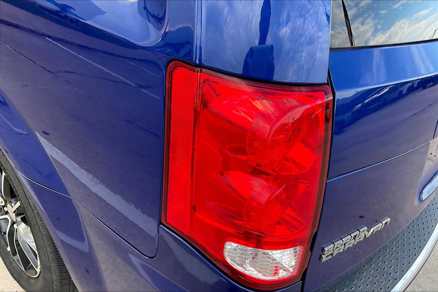 2019 Dodge Grand Caravan GT photo 25