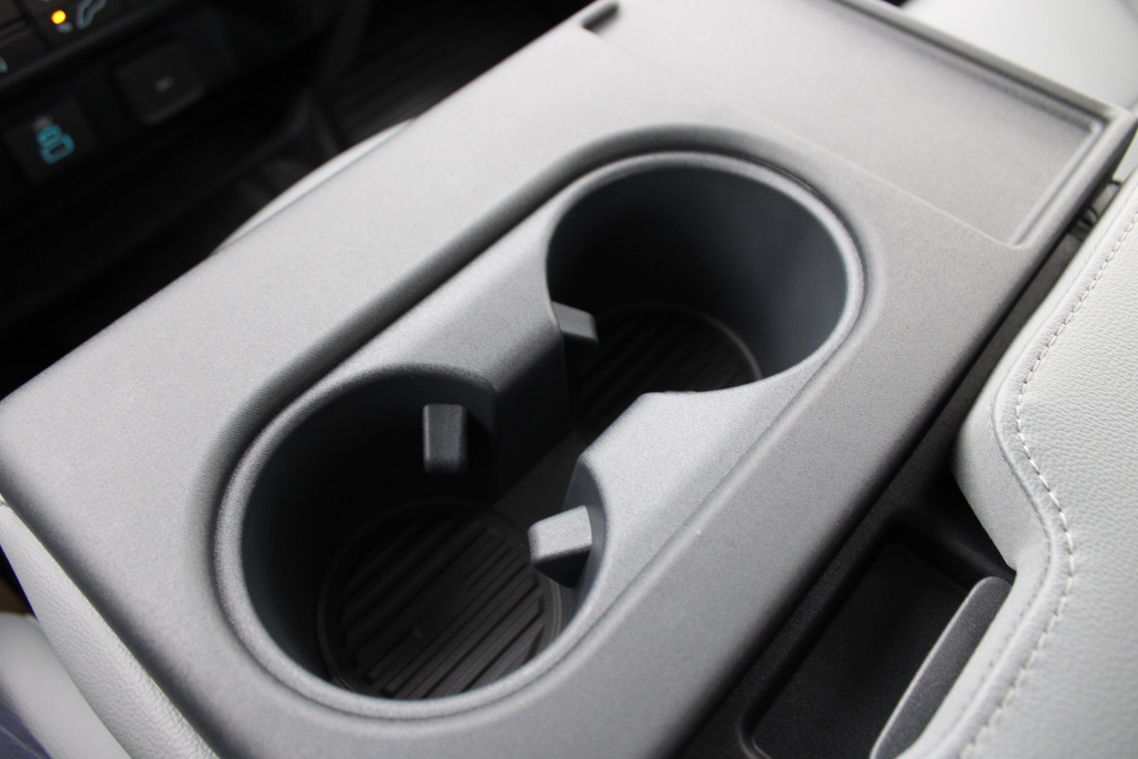 2023 FORD F-350 - Image 28