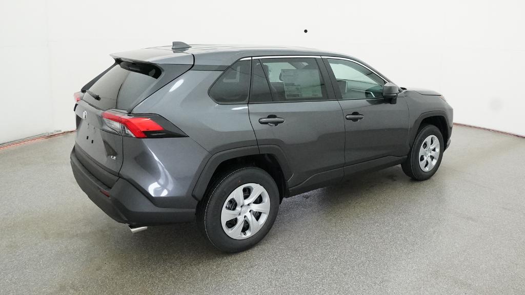 2025 Toyota RAV4 LE photo 22