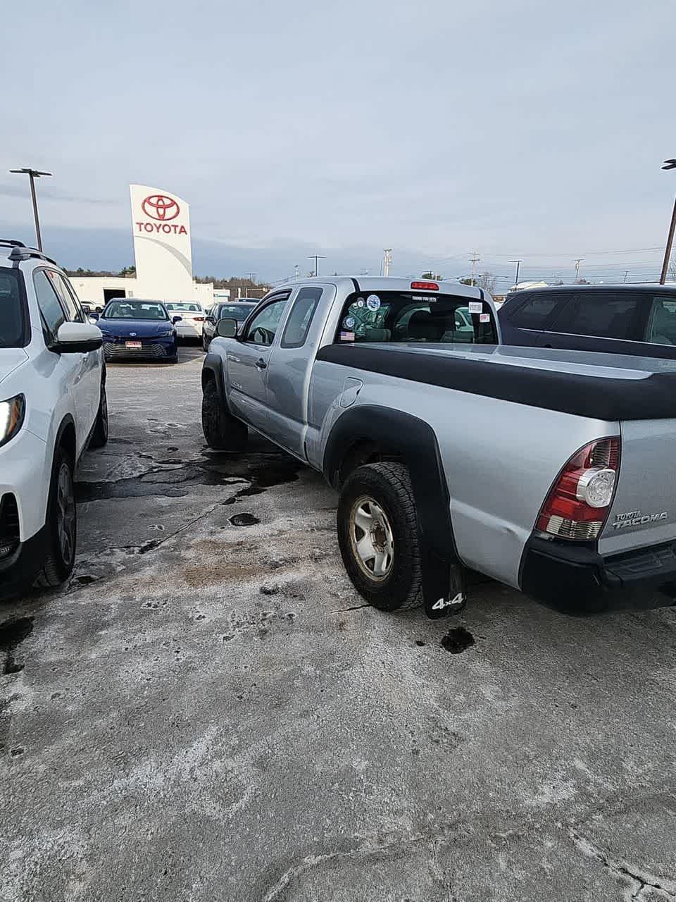2009 Toyota Tacoma Base's photo