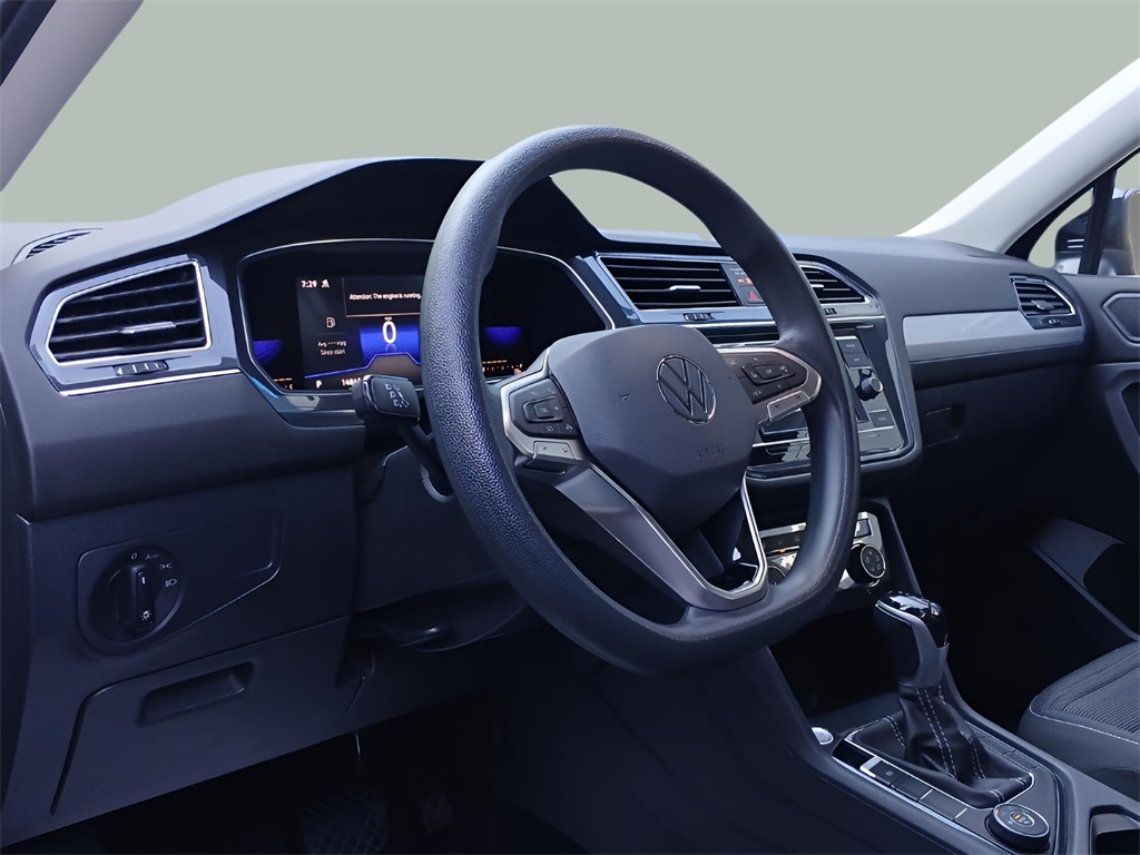 2022 Volkswagen Tiguan S photo 10