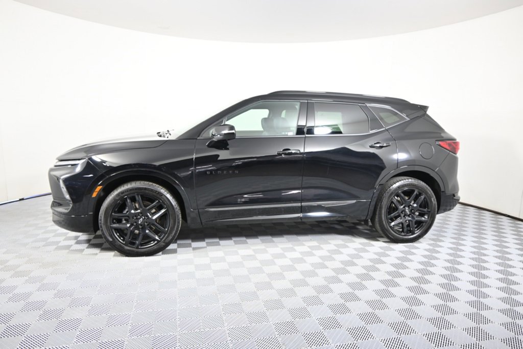 Used 2024 Chevrolet Blazer RS with VIN 3GNKBKRS0RS139187 for sale in Forest Lake, Minnesota