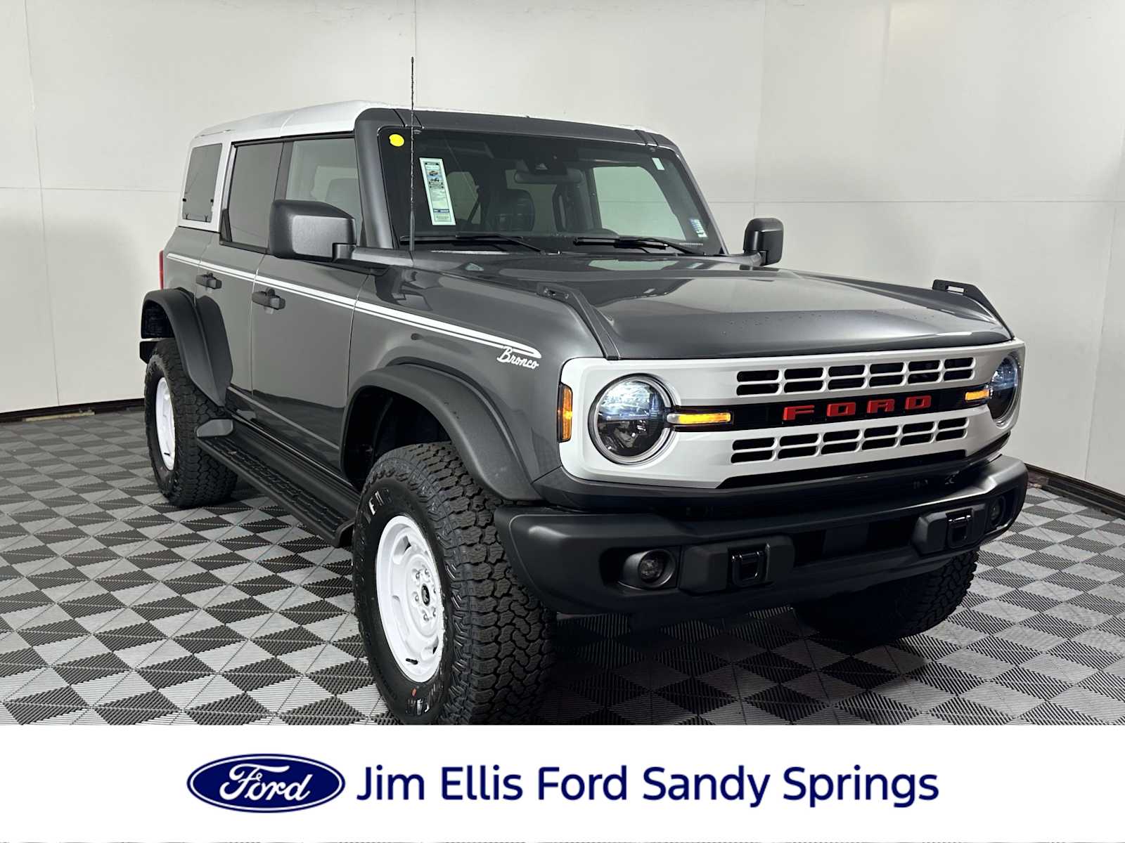 2025 Ford Bronco 4-Door Heritage Editon's photo