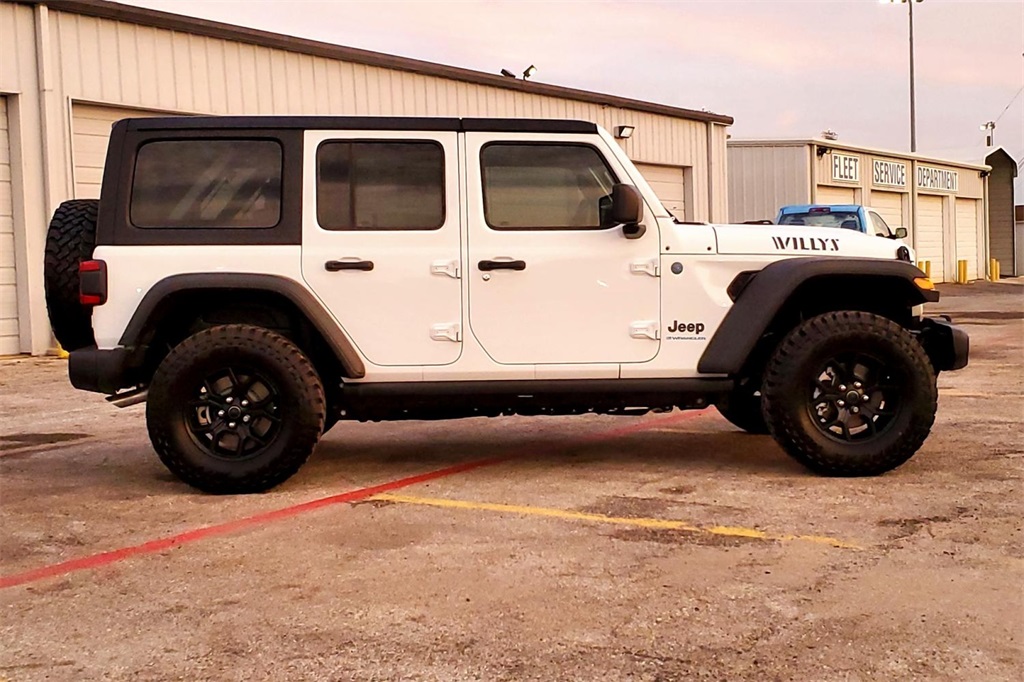 2025 Jeep Wrangler Willys 4xe photo 2