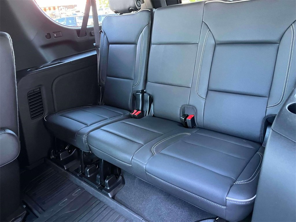 2024 Gmc Yukon XL SLT photo 17