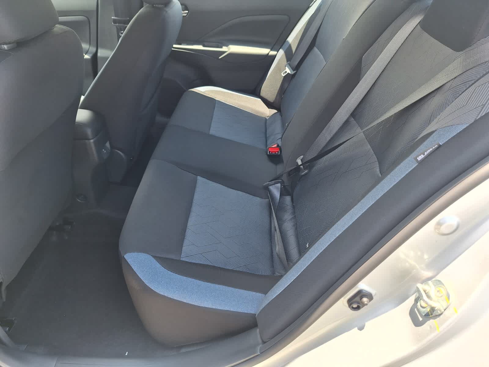 2025 Nissan Versa SV photo 20