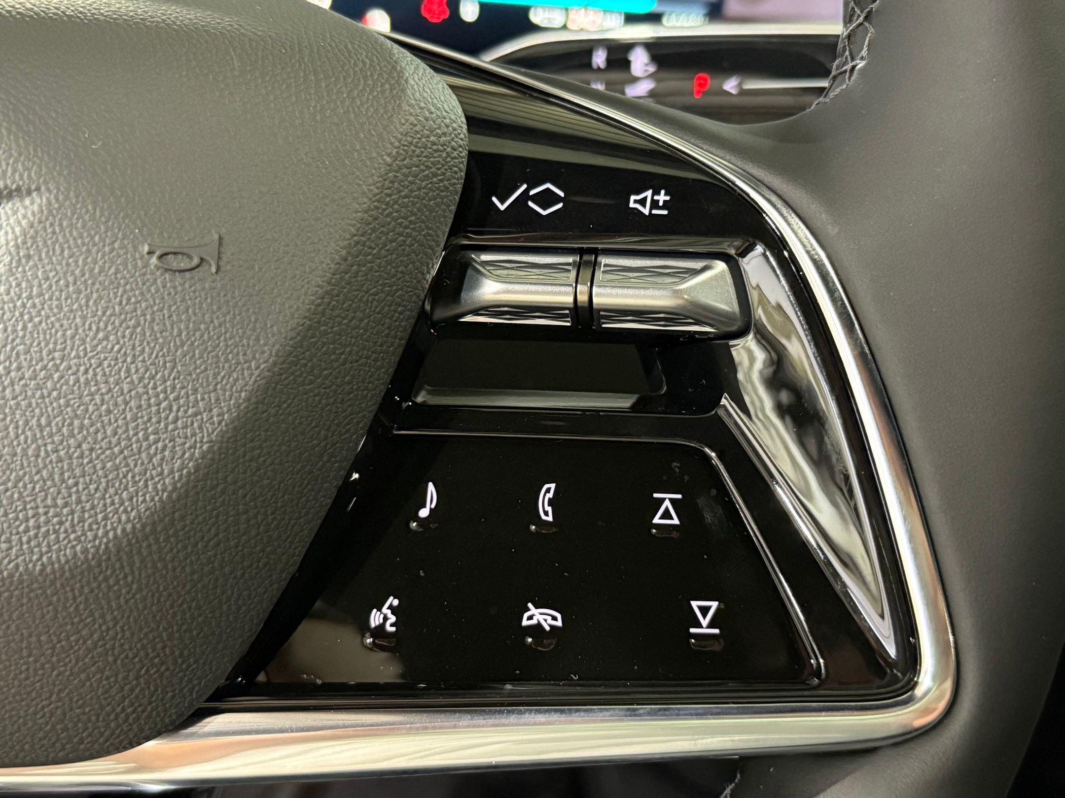 2026 Cadillac Lyriq Sport photo 19