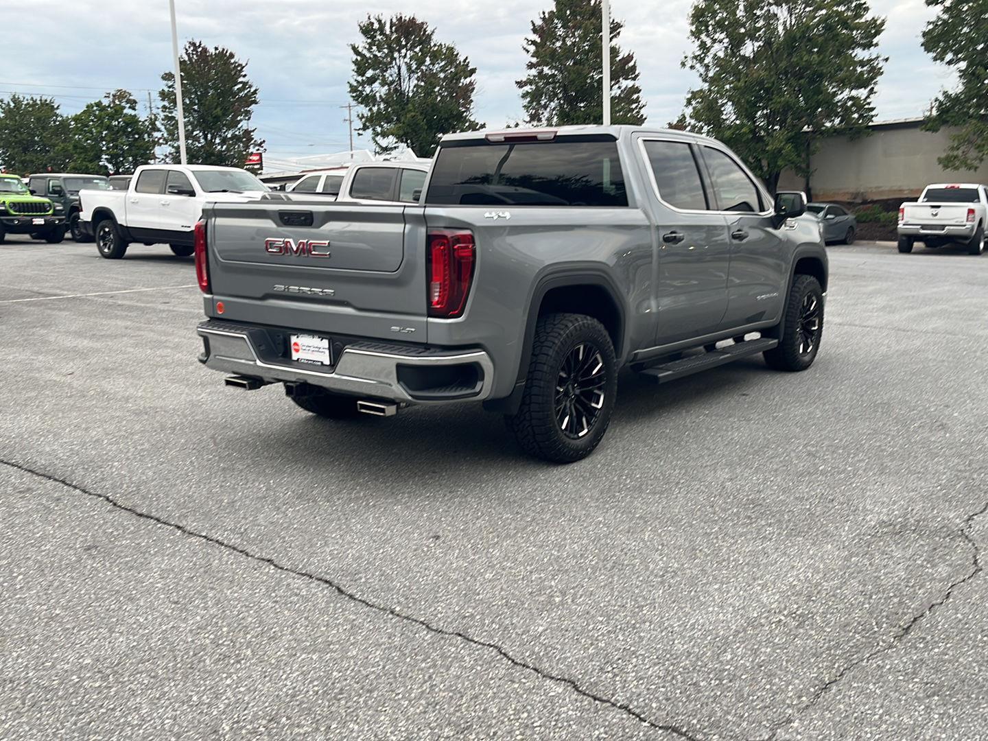 2025 Gmc Sierra 1500 SLT photo 3