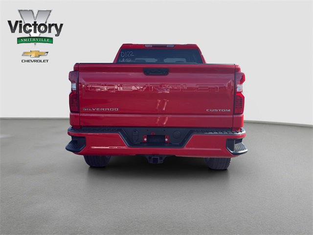 2025 Chevrolet Silverado 1500 Custom photo 4