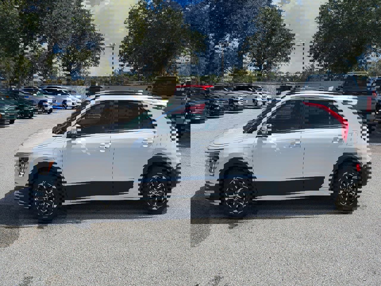 2023 Kia Niro Plug-In Hybrid EX photo 4