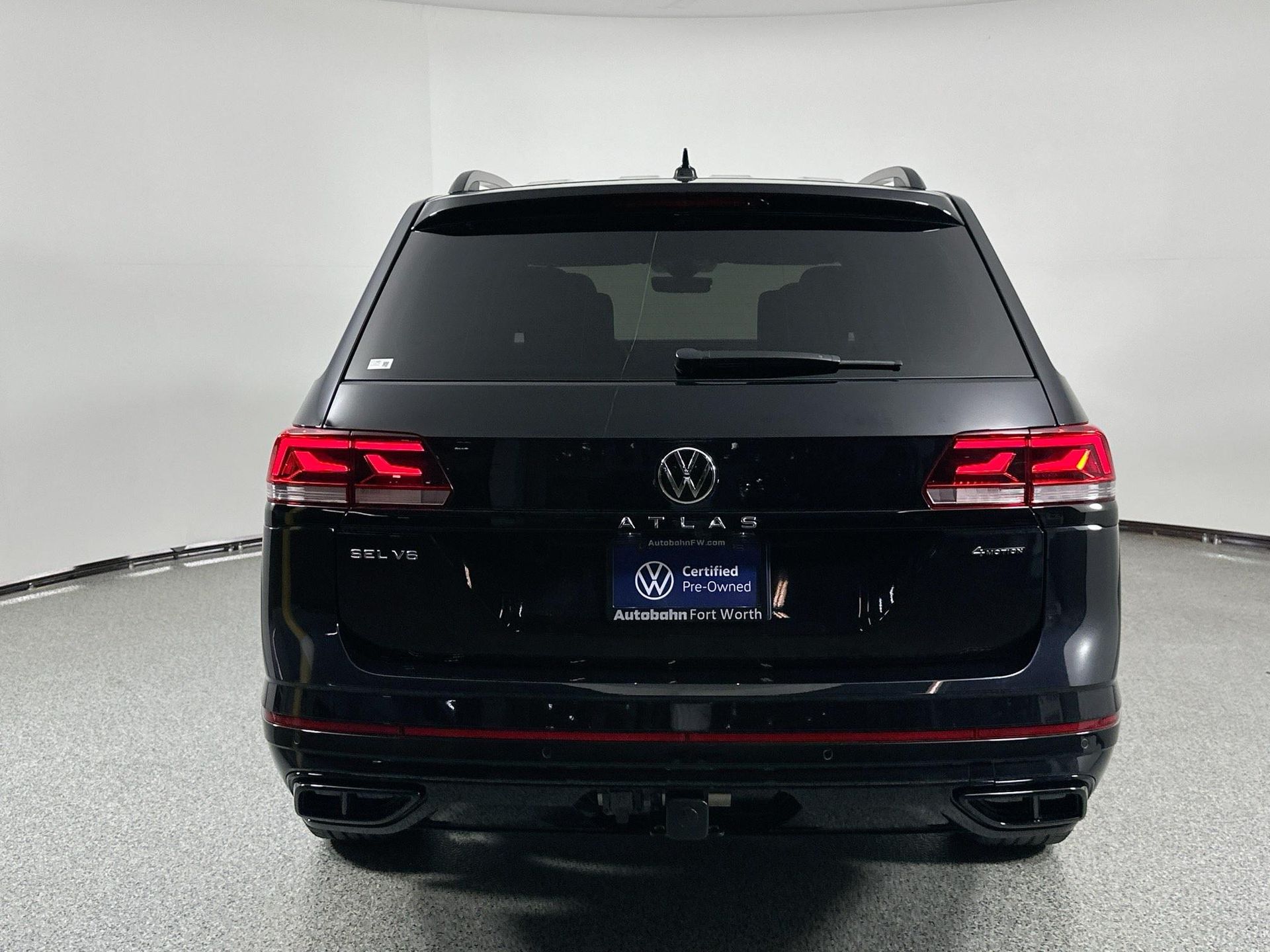 2023 Volkswagen Atlas V6 SEL R-Line photo 3