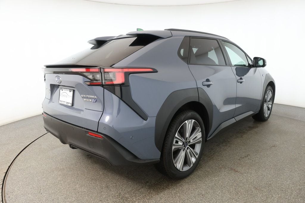 2023 Subaru Solterra Limited photo 4