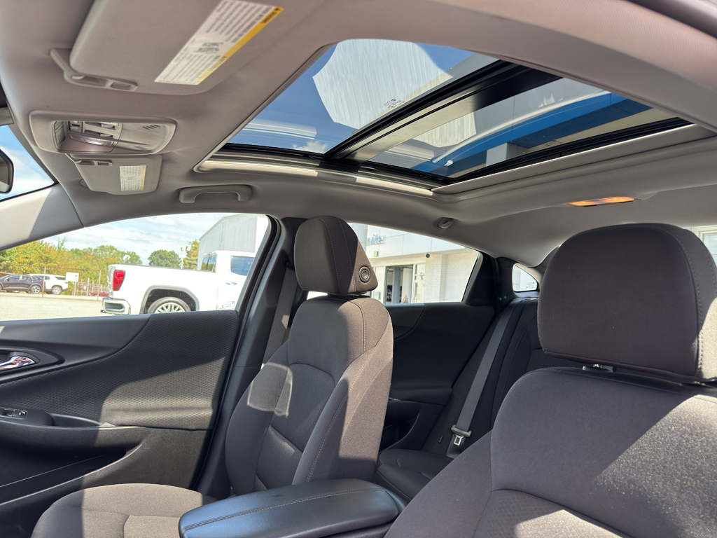 2023 Chevrolet Malibu 1LT photo 16
