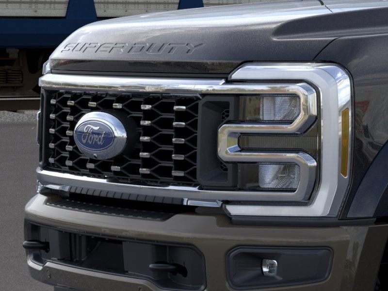 2026 Ford F-450 photo 13