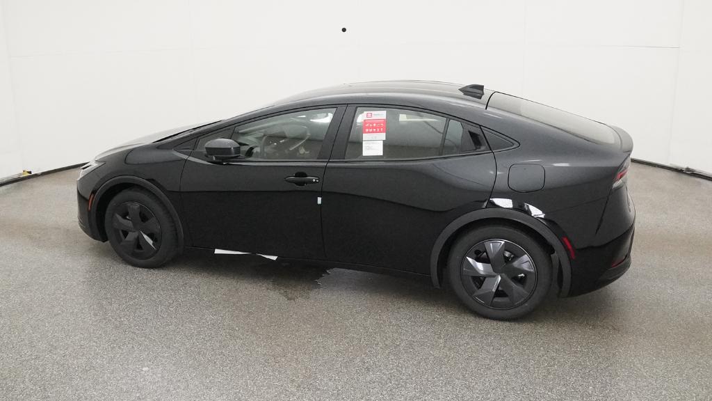2026 Toyota Prius LE photo 11