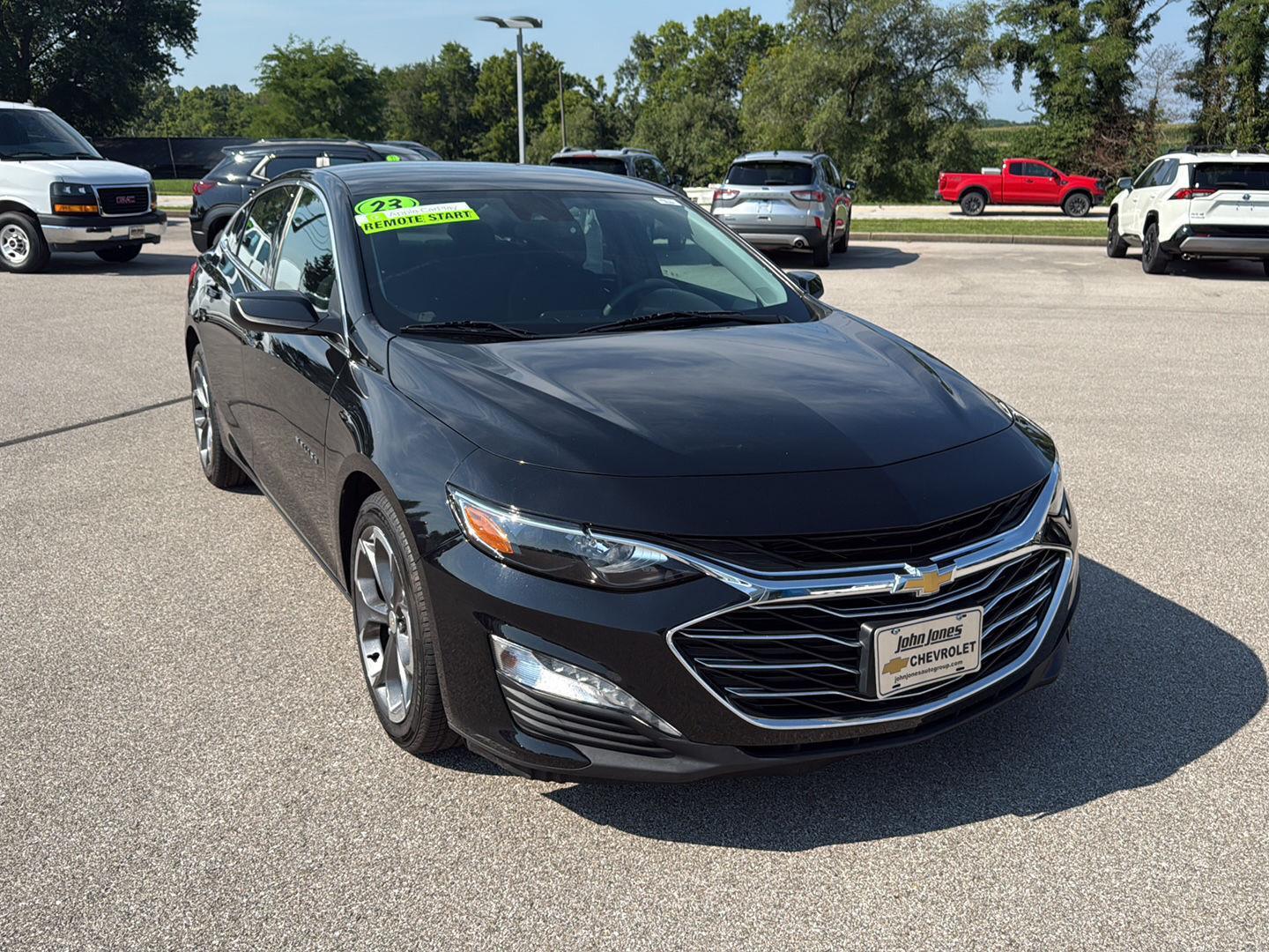 Used 2023 Chevrolet Malibu 1LT with VIN 1G1ZD5ST4PF227580 for sale in Salem, IN