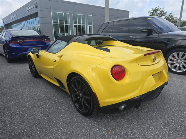 2016 Alfa Romeo 4C SPIDER photo 2